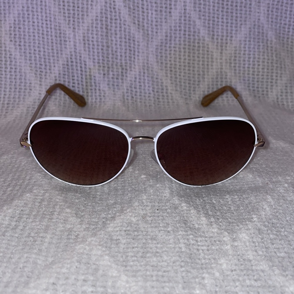 NWT Stella & Dot Brown Aviator Sunglasses with Hard Shell Case - Picture 4 of 10